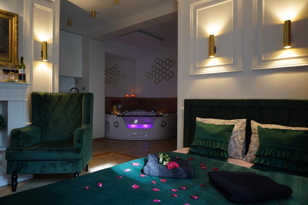 Jacuzzi Spa Apartment Krakow Ngoại thất bức ảnh